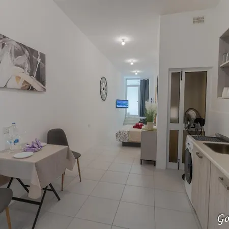 R1103 Ta Melina Apartment *
