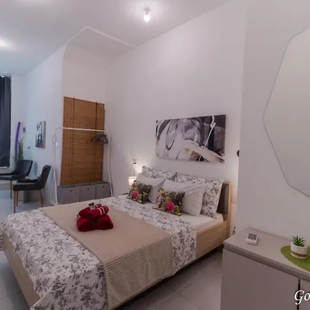 Apartment R1103 Ta Melina