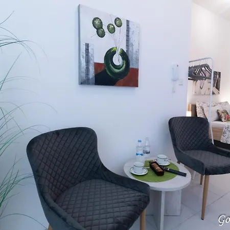 R1103 Ta Melina Apartment *