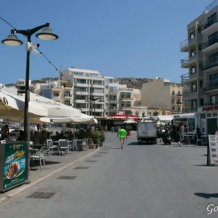 R1103 Ta Melina Apartment *